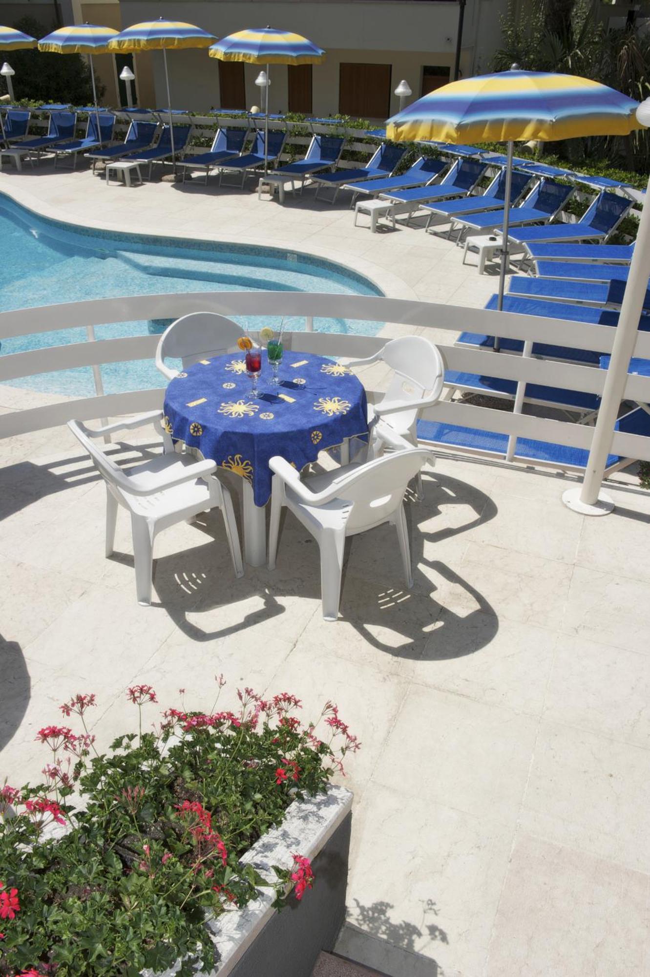 Hotel Torretta Каттолика Экстерьер фото
