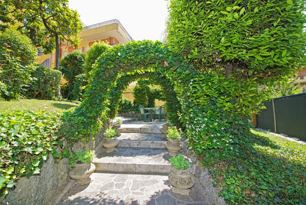 Hotel Torretta Каттолика Экстерьер фото