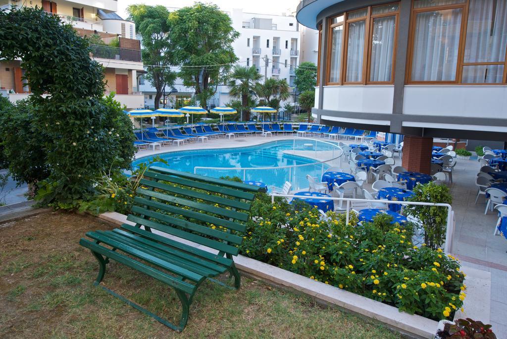 Hotel Torretta Каттолика Экстерьер фото